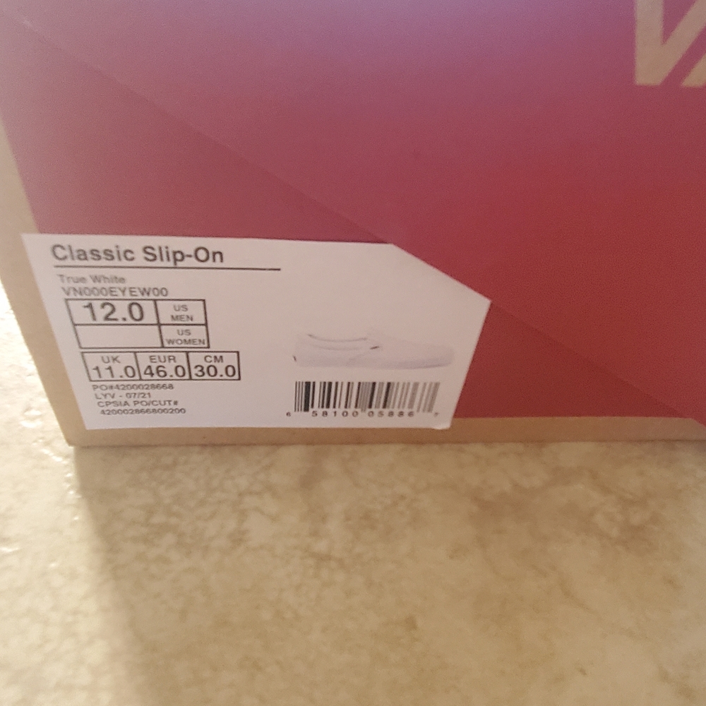 Vans - Picture 2 of 4